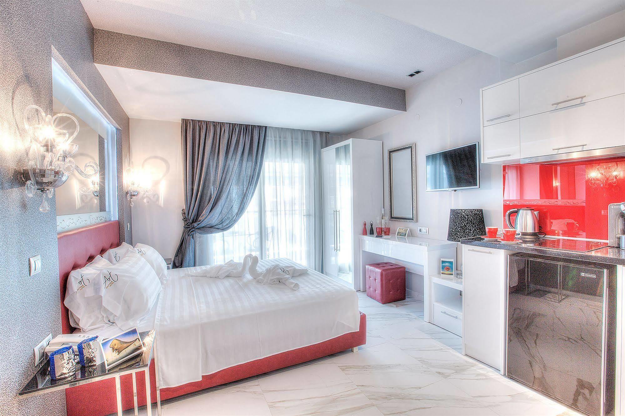 Art Boutique Suites Пефкохори Экстерьер фото