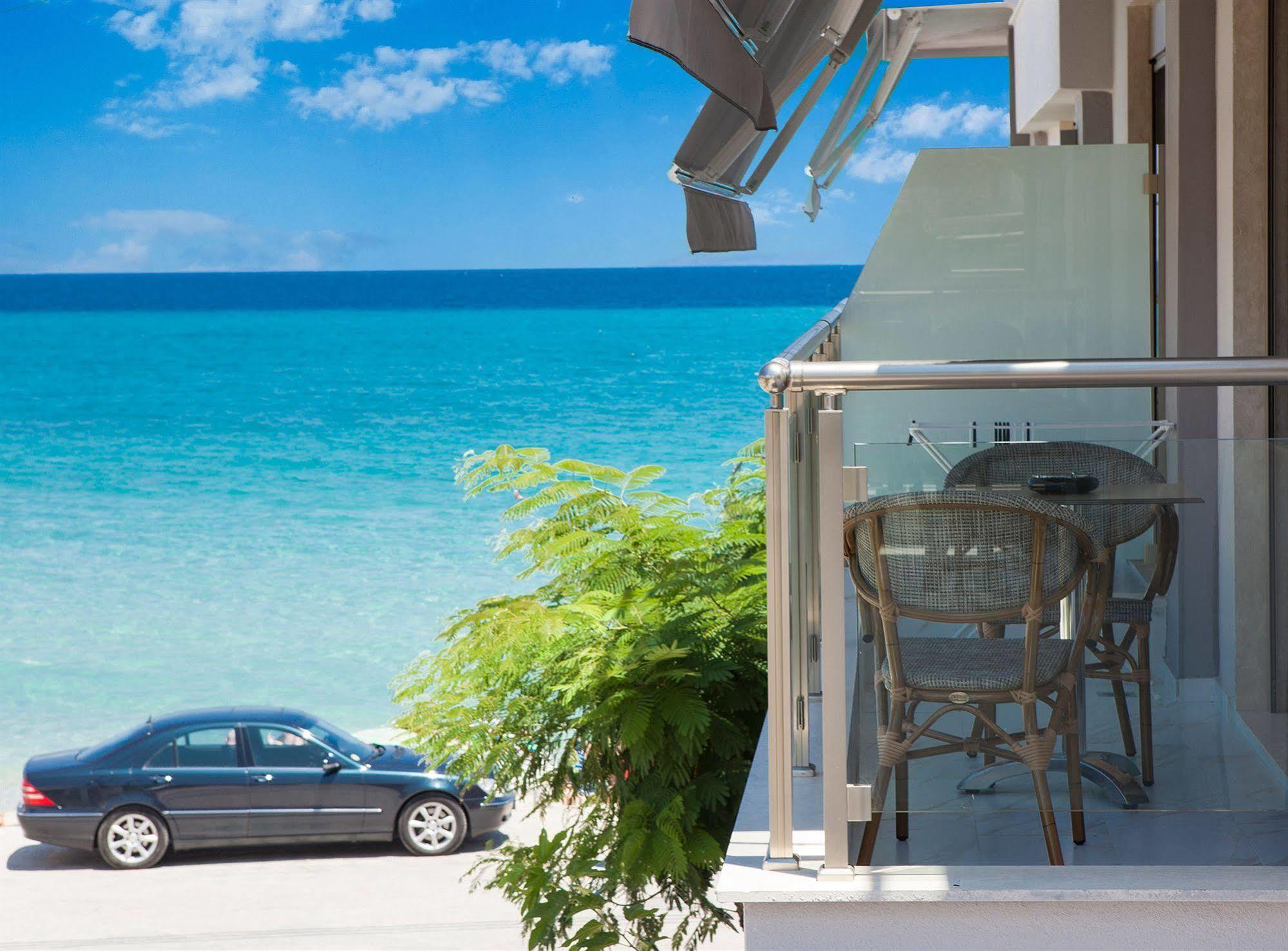 Art Boutique Suites Пефкохори Экстерьер фото